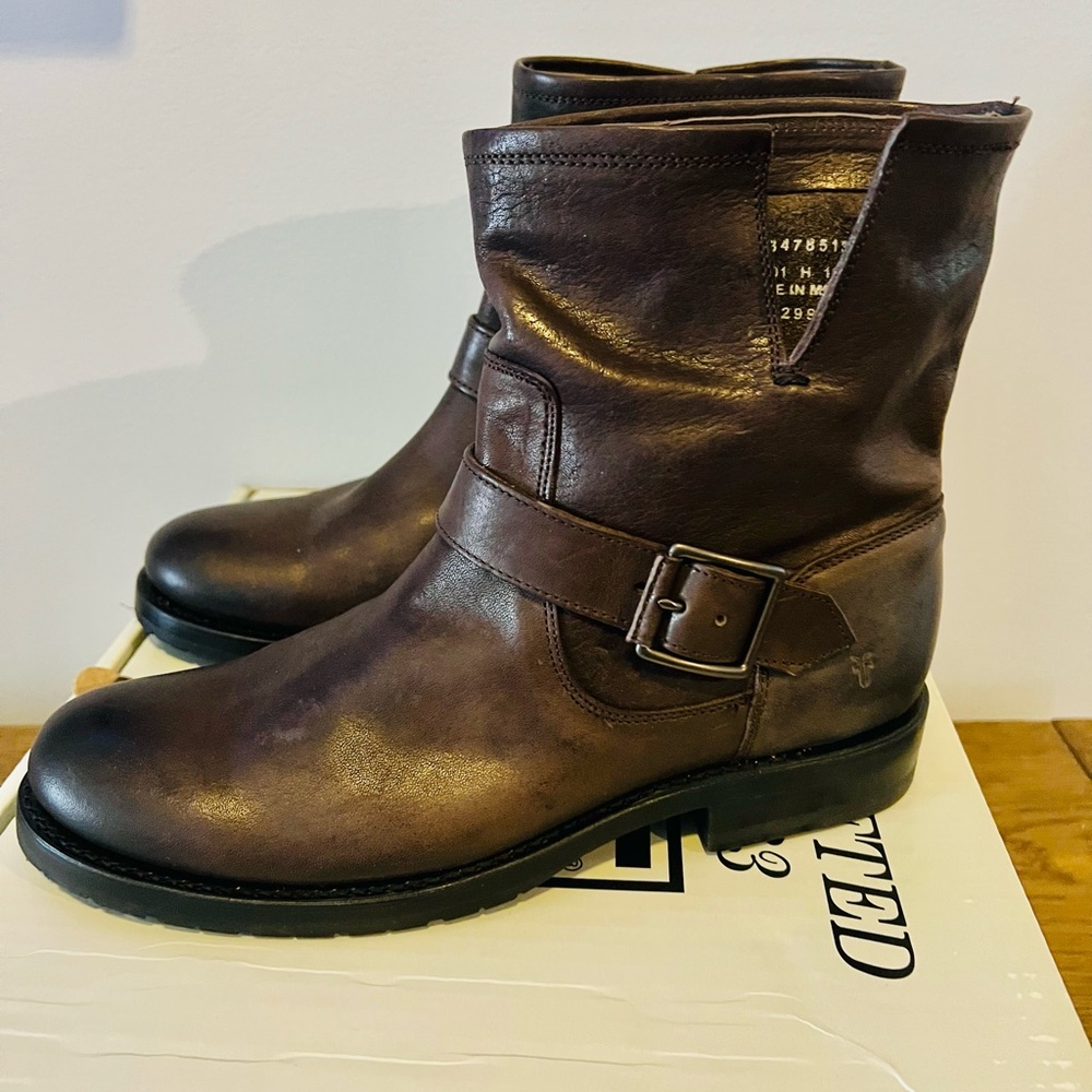 Frye Never Worn “Natalie” Short Engineer Moto Boots 8.5 M